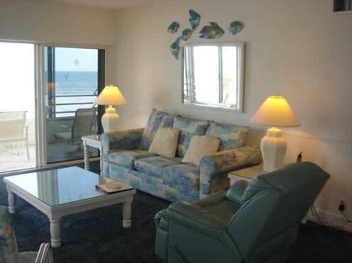 Island House Beach Resort 3N - Photo2