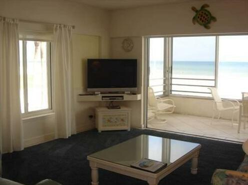Island House Beach Resort 3N - Photo3