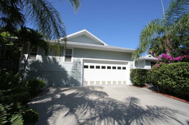 Siesta Key Pool Homes by RVA