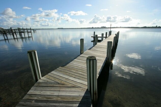 Siesta Key Pool Homes by RVA - Photo5