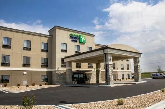 Holiday Inn Express and Suites Sikeston