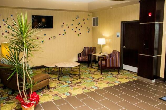 Holiday Inn Express and Suites Sikeston - Photo3