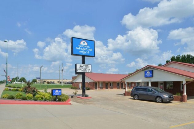 Americas Best Value Inn and Suites Siloam Springs - Photo2