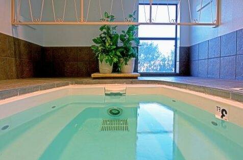 Holiday Inn Express Silver City - Photo2