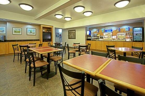 Holiday Inn Express Silver City - Photo5