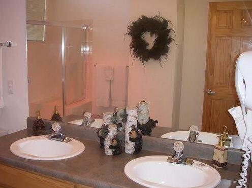 Silverthorne Townhome Nightly Rentals - Photo4