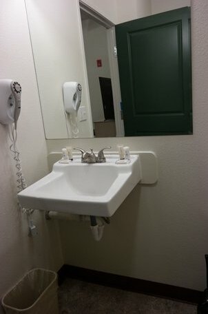 Sitka Hotel - Photo4