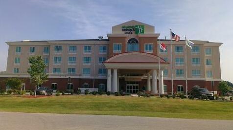 Holiday Inn Express & Suites Smithfield - Selma I-95 - Photo3