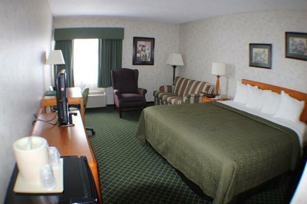 All Seasons Inn and Suites - Photo4