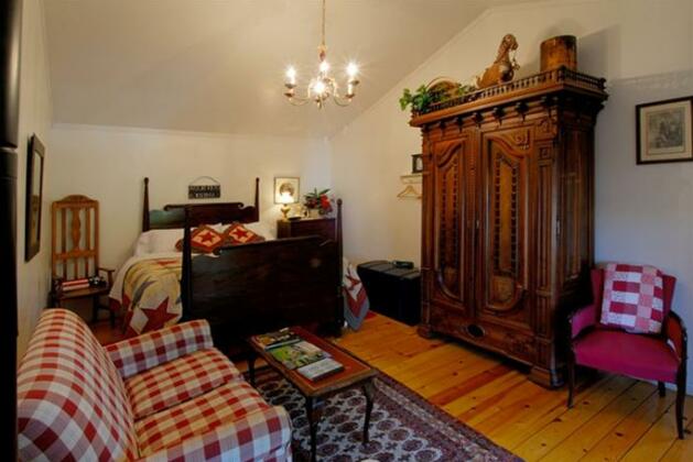 Osmer D Heritage Inn - Bed And Breakfast - Photo2