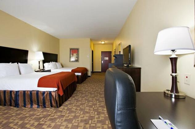 Holiday Inn Express and Suites Snyder - Photo5