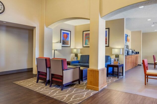 Comfort Inn & Suites Socorro - Photo4