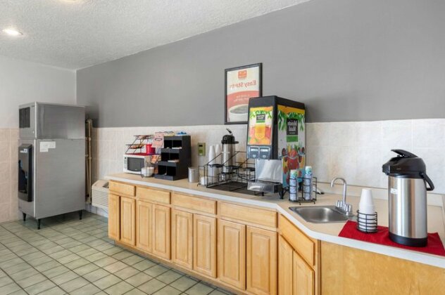 Econolodge Inn & Suites Socorro - Photo5