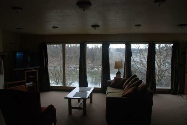 Kenai River Lodge - Photo2