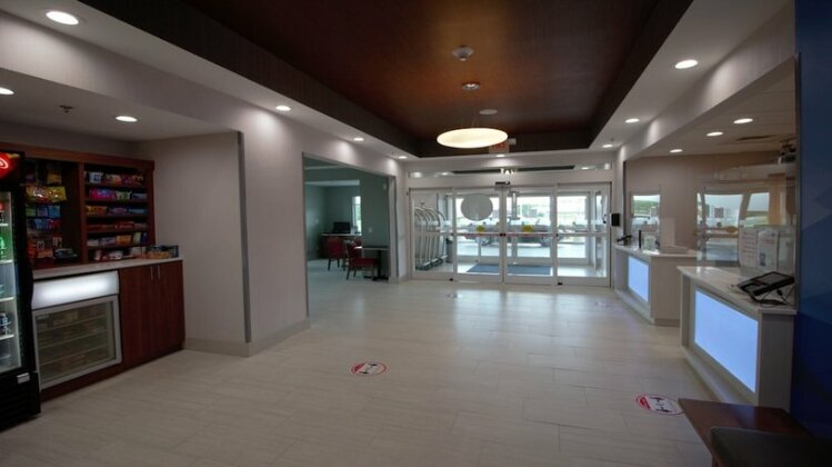 Holiday Inn Express Hotel & Suites Somerset Central - Photo4