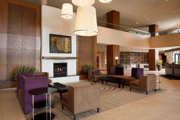 DoubleTree by Hilton Hotel & Executive Meeting Center Somerset - Photo4