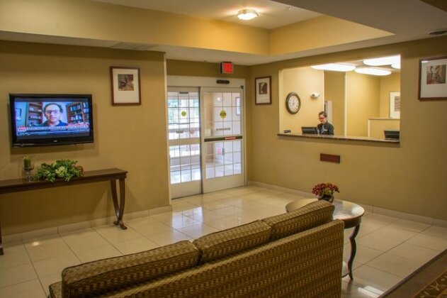 Candlewood Suites South Bend Airport - Photo5