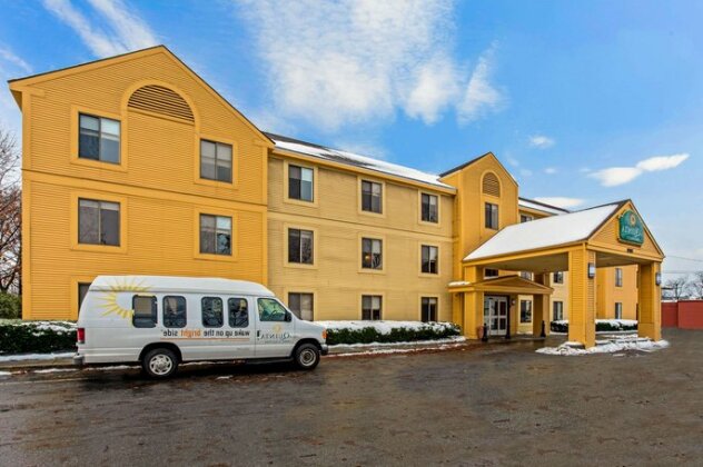 La Quinta Inn & Suites South Burlington - Photo2