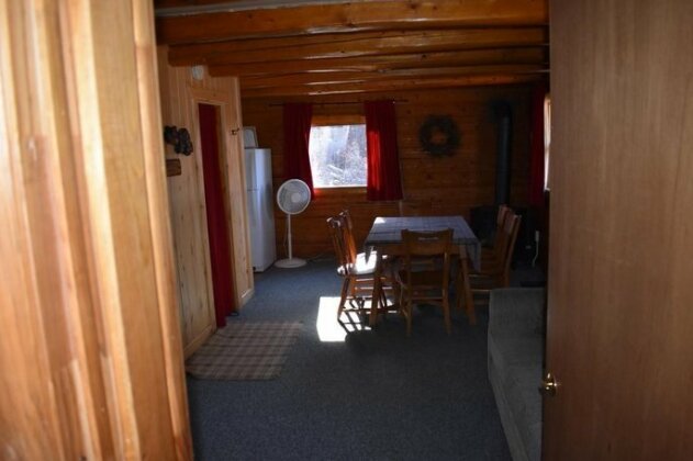Ute Bluff Lodge Cabins & RV Park - Photo4