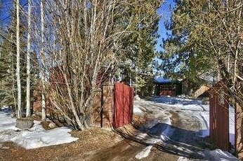 828 Park Ave - Photo2
