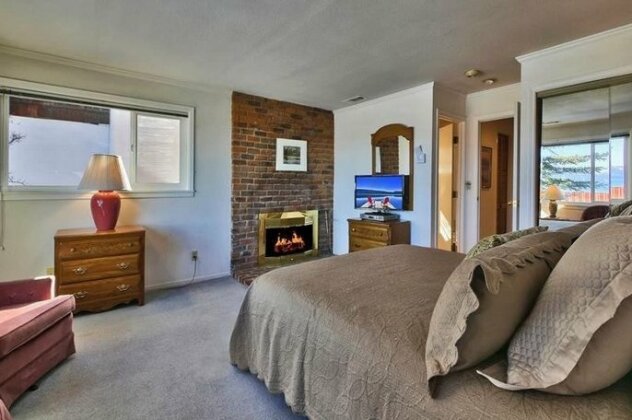 828 Park Ave - Photo5