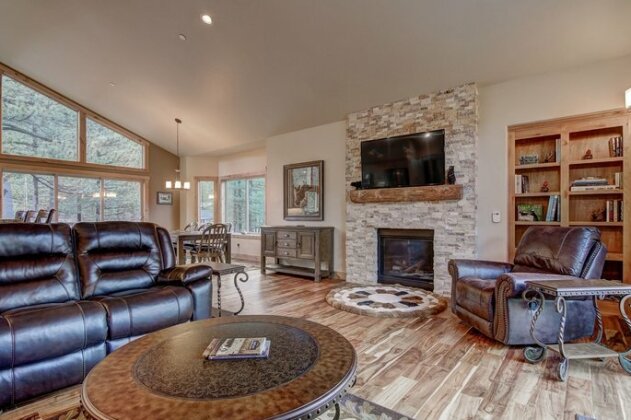 Bear Mountain Lodge - Four Bedroom Home - Photo4