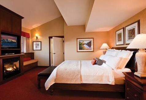 Grand Residences by Marriott Tahoe - 1 to 3 bedrooms & Pent - Photo3