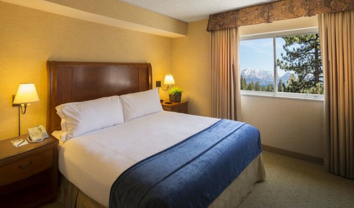 Lake Tahoe Resort Hotel - Photo5