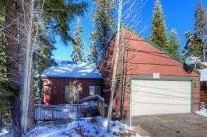 South Lake Tahoe 3 Br Home With Hot Tub On Back Deck Lta 8021
