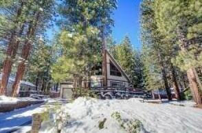 South Lake Tahoe 4 Br Home In The Woods Lta 8030