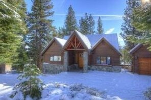 South Lake Tahoe 4 Br Home Private Hot Tub Game Room Lta 8092