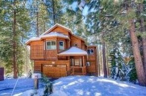 South Lake Tahoe 4 Br Home With Game Room Lta 8033