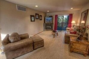 South Lake Tahoe 6 Br Home Private Hot Tub Game Room Lta 8113 - Photo2