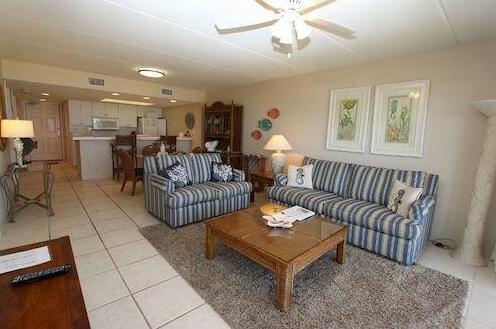 Seabreeze 1 Condominiums - Photo4