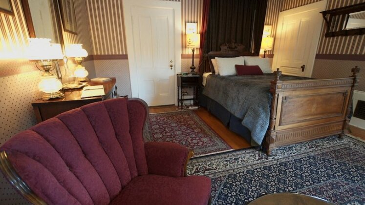 The Bissell House Bed & Breakfast - Photo4