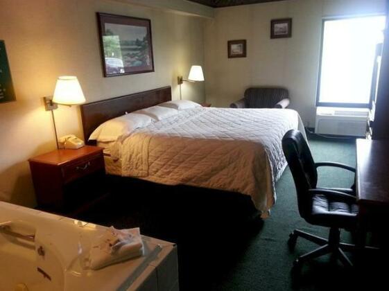 Red Carpet Inn & Suites South Plainfield/Piscataway - Photo3