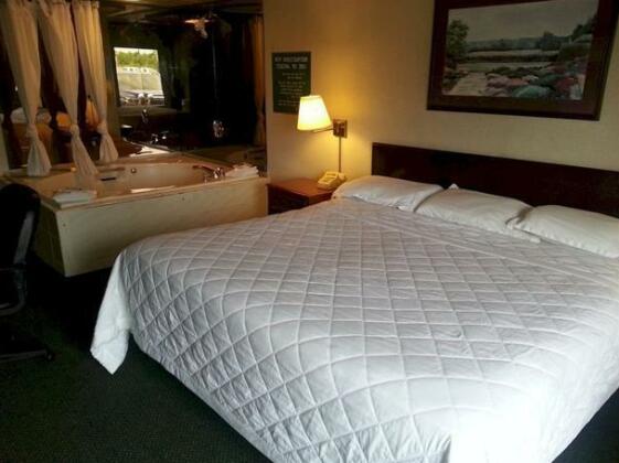 Red Carpet Inn & Suites South Plainfield/Piscataway - Photo4