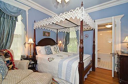 Shorecrest Bed and Breakfast - Photo2