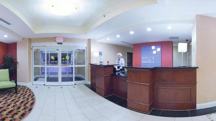 Holiday Inn Express & Suites - Spartanburg-North - Photo4