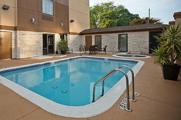 Holiday Inn Express & Suites - Houston North - Woodlands Area - Photo3