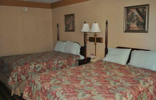 Executive Inn and Suites Springdale - Photo5