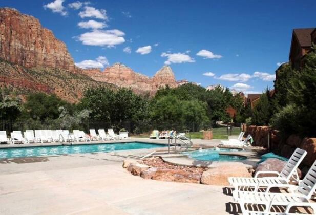 Holiday Inn Express Springdale - Zion National Park Area - Photo4