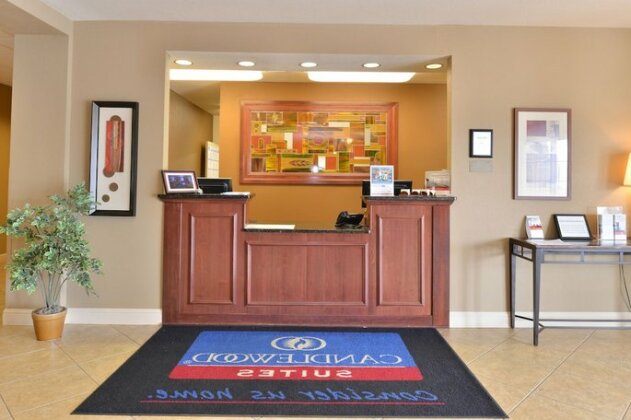 Candlewood Suites Springfield Springfield - Photo4