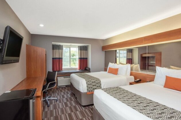 Microtel Inn & Suites by Wyndham Springfield - Photo2
