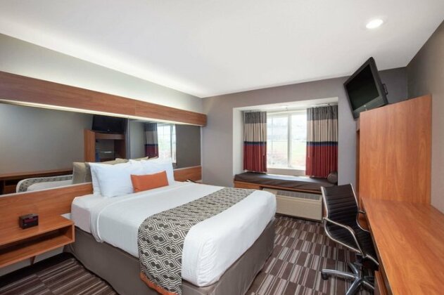 Microtel Inn & Suites by Wyndham Springfield - Photo4