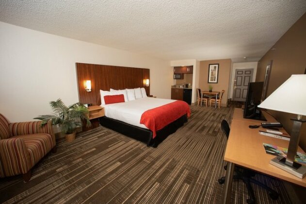 Northfield Inn Suites and Conference Center - Photo2