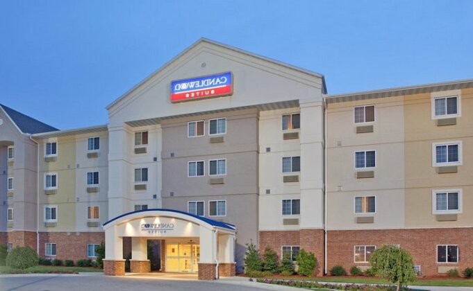 Candlewood Suites Springfield South - Photo2