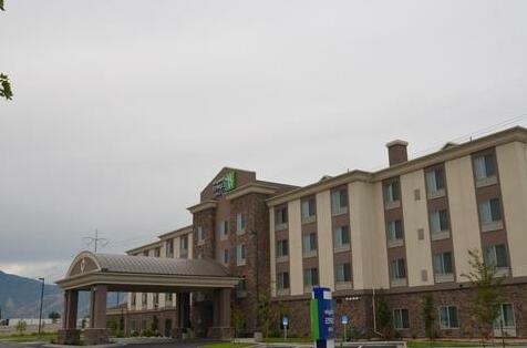 Holiday Inn Express Springville - Photo2