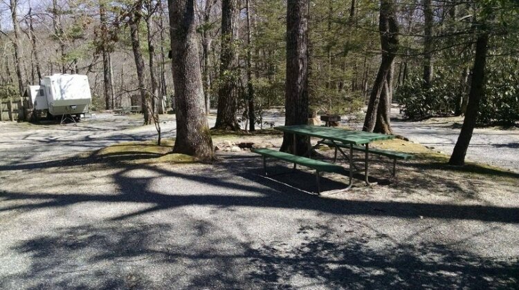 Linville Falls Campground RV Park and Cabins