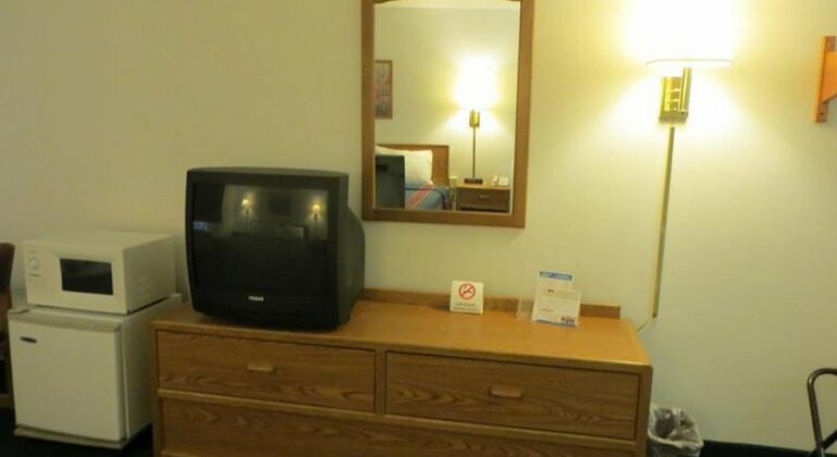 AmeriVu Inn And Suites Stanley - Photo5